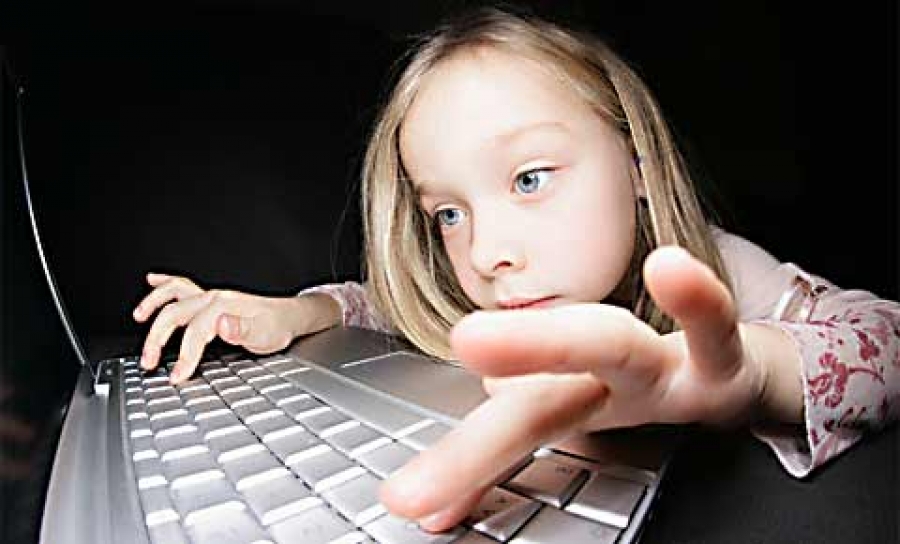 дети с компьютером