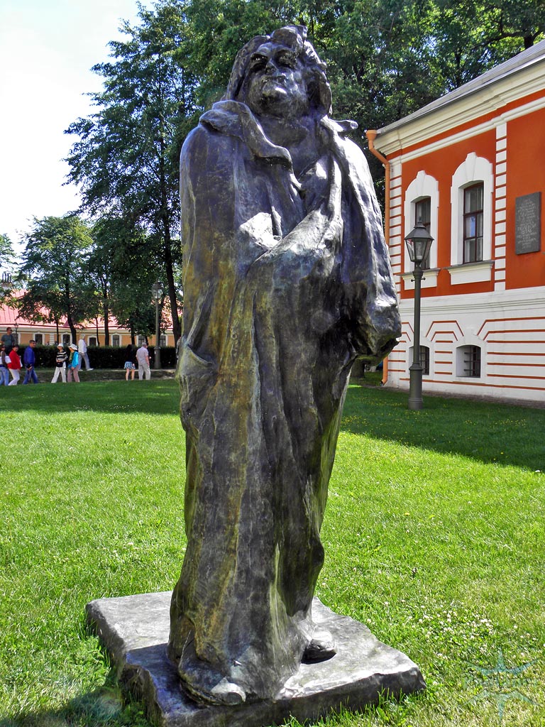 Памятник Бальзаку