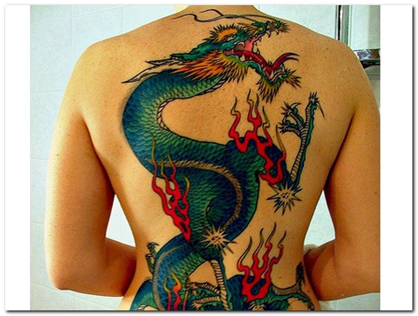 Женская татуировка восточного дракона