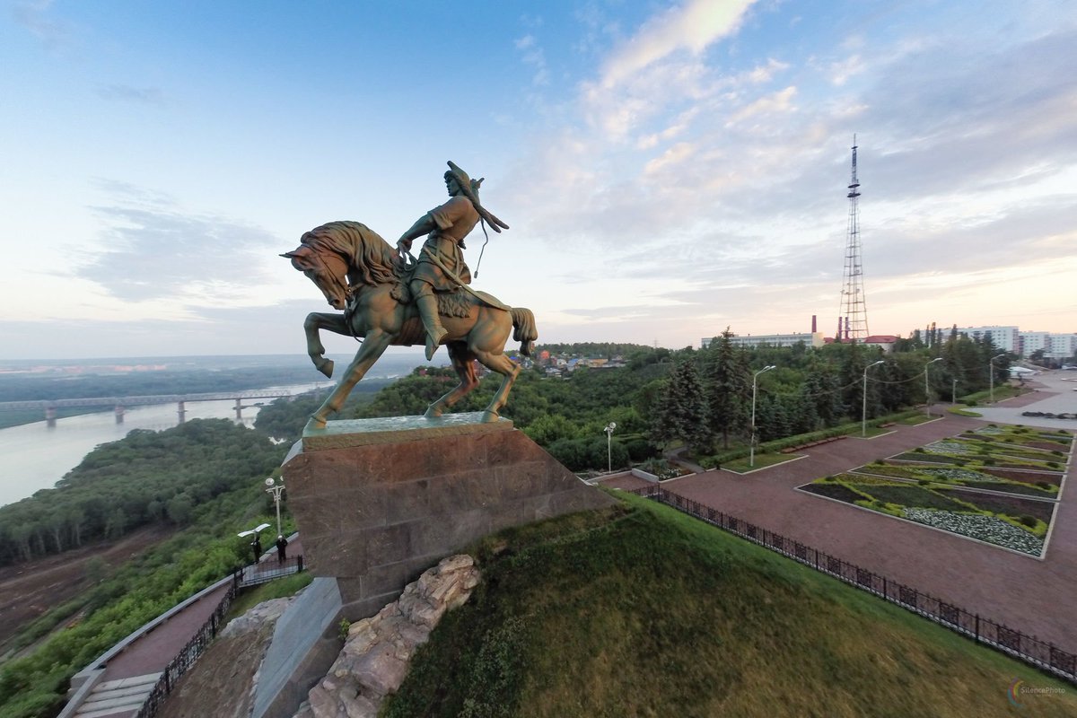 Памятник Салавату Юлаеву 