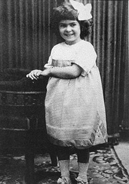 1910. Фрида в детстве